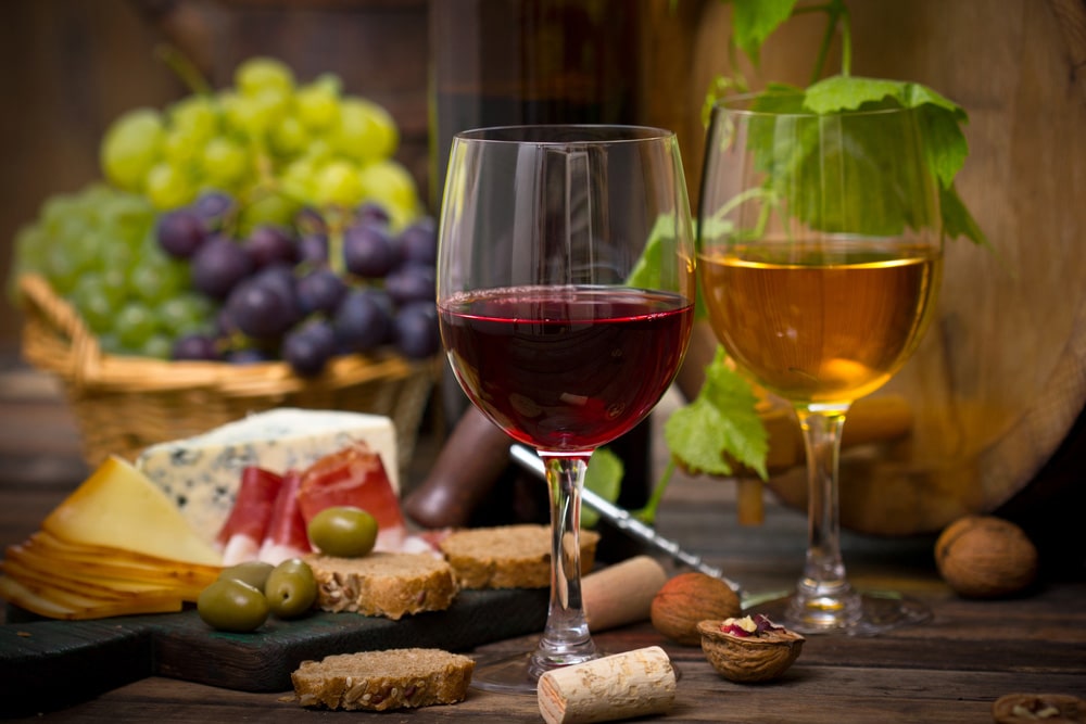 vyno-ta-yizha-klasychni-pravyla-tandemu-porady-shhodo-vyboru-vyna-strav-1
